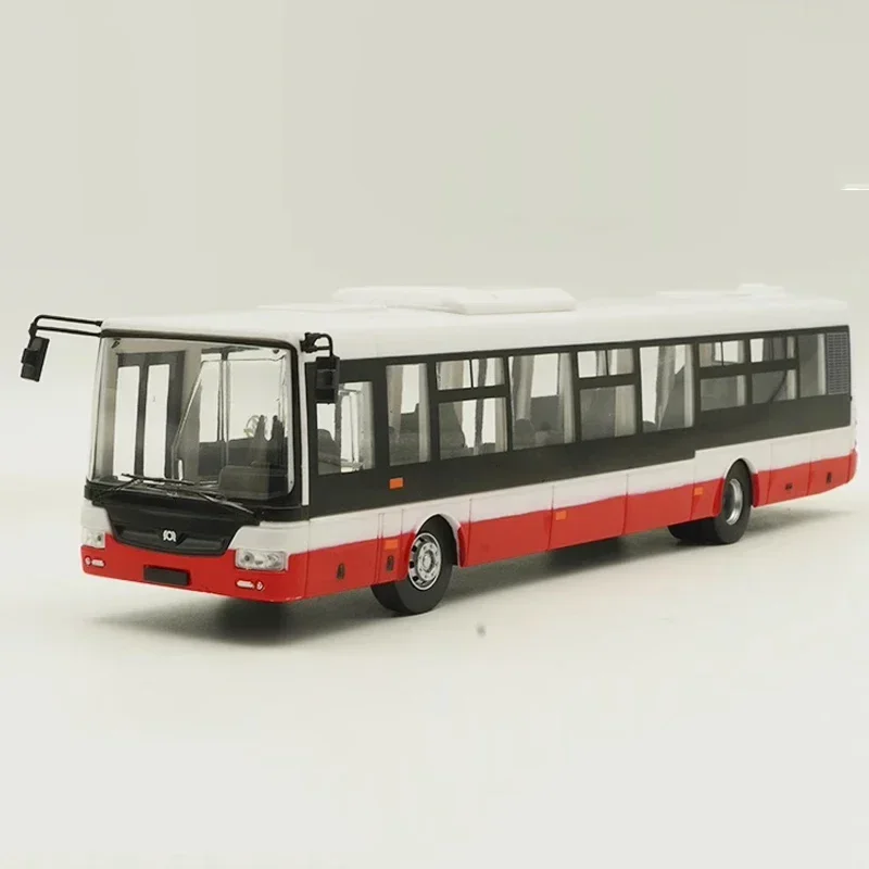 Verfdefecten 1:43 Autobus SOR- - Party Games Bus recensie en prijs