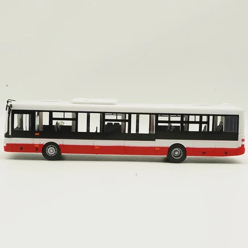 Verfdefecten 1:43 Autobus SOR- - Party Games Bus recensie en prijs